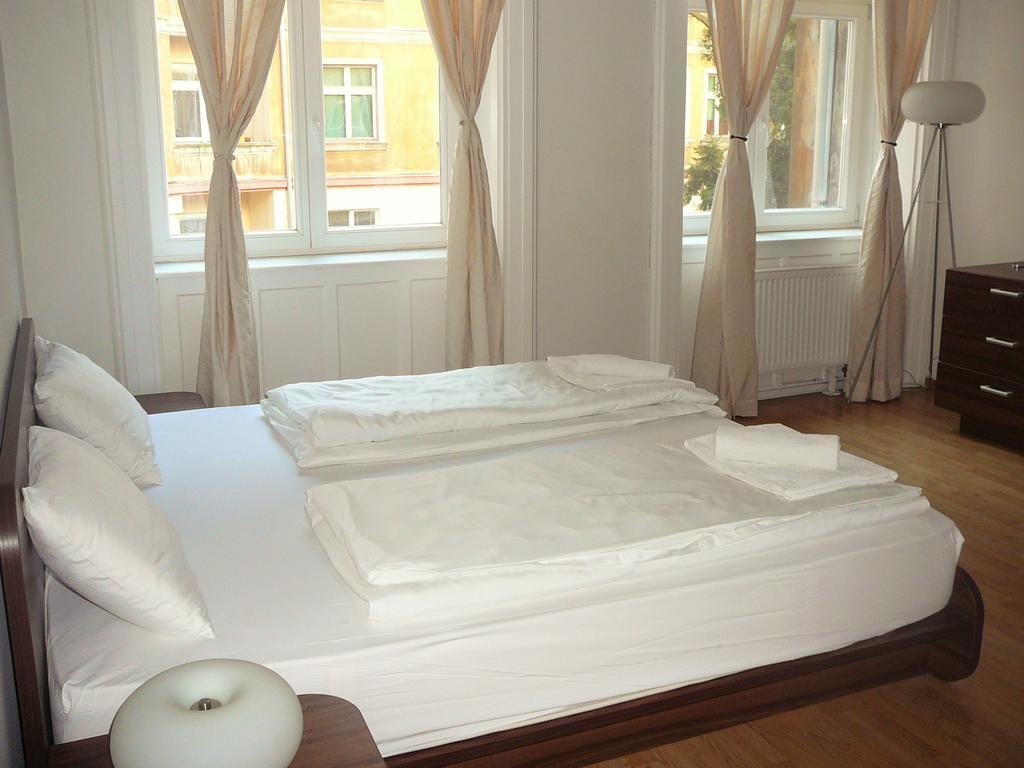 Lion Apartments Medena, Big Size, High Ceilings Bratislava Eksteriør billede