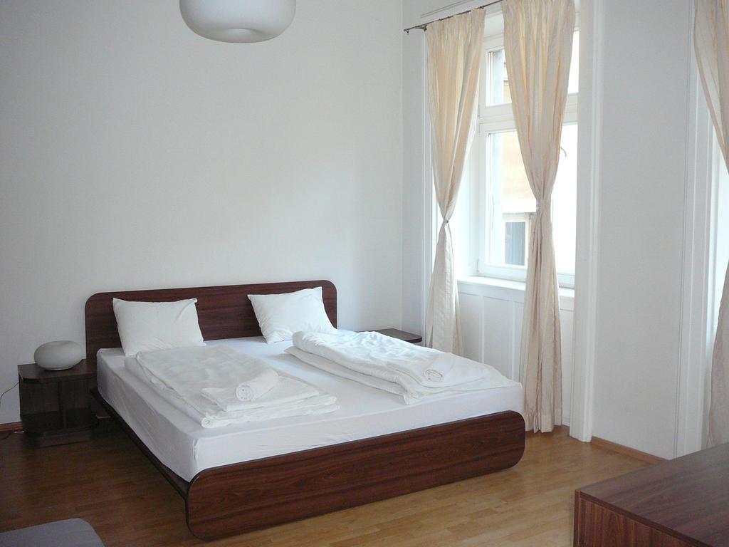 Lion Apartments Medena, Big Size, High Ceilings Bratislava Eksteriør billede
