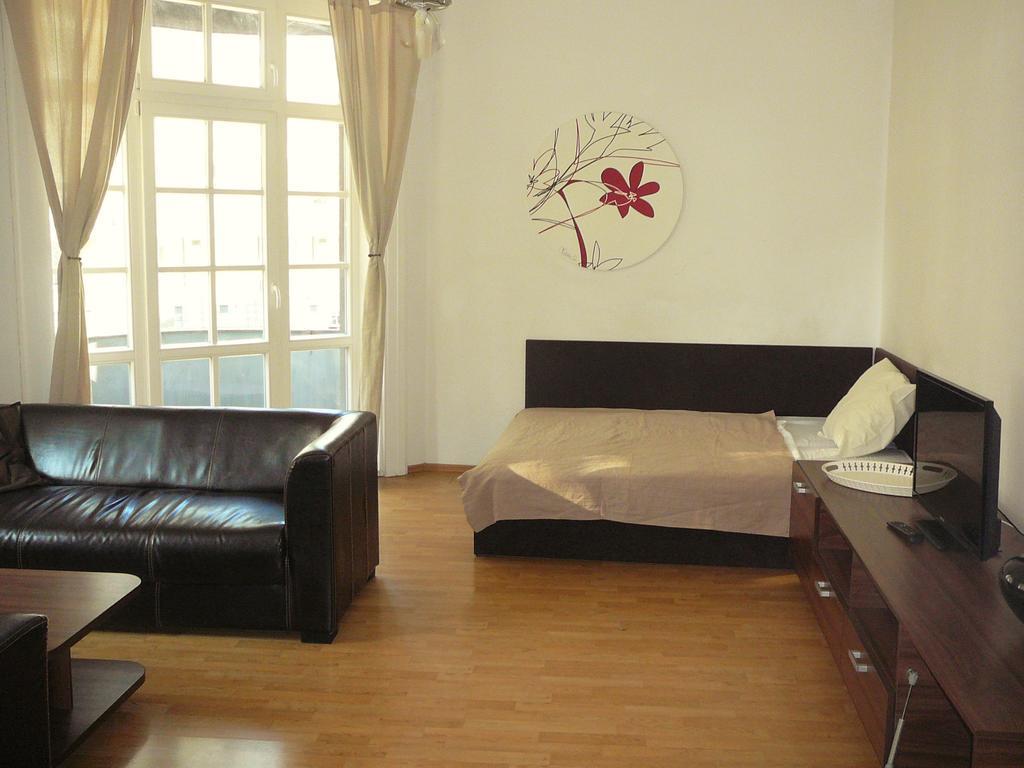 Lion Apartments Medena, Big Size, High Ceilings Bratislava Eksteriør billede