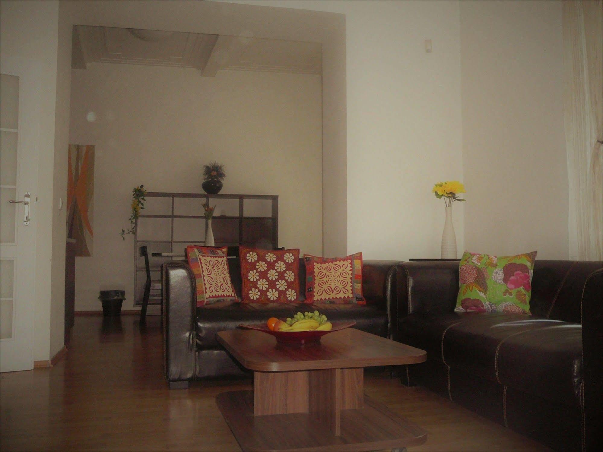 Lion Apartments Medena, Big Size, High Ceilings Bratislava Eksteriør billede